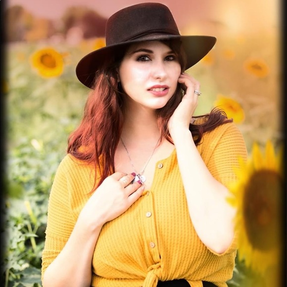 Meet your Posher, Challis - Picture 5 of 6